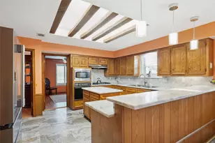 2833 S Country Club Rd, Garland, TX 75043 - Photo 8