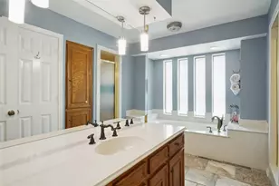 2833 S Country Club Rd, Garland, TX 75043 - Photo 16