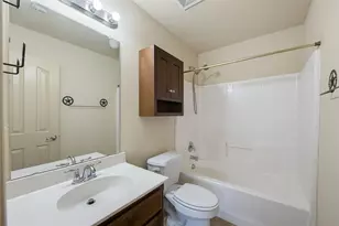 11 Beechcreek Dr, Edgecliff Village, TX 76134 - Photo 16