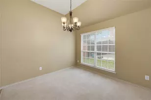 11 Beechcreek Dr, Edgecliff Village, TX 76134 - Photo 10