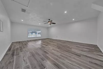 3407 NE 10th Street, Mineral Wells, TX 76067 - Photo 6