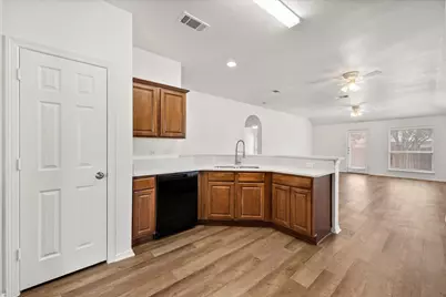4406 Fox Meadows Lane, Mansfield, TX 76063 - Photo 10