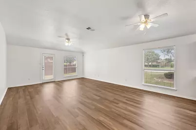 4406 Fox Meadows Lane, Mansfield, TX 76063 - Photo 14