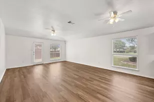 4406 Fox Meadows Ln, Mansfield, TX 76063 - Photo 14
