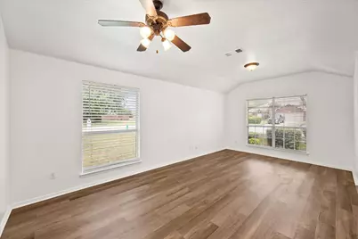 4406 Fox Meadows Lane, Mansfield, TX 76063 - Photo 6