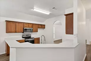 4406 Fox Meadows Ln, Mansfield, TX 76063 - Photo 8