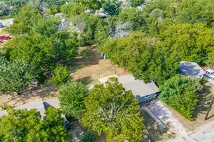 1608 Wayne St, Denton, TX 76209 - Photo 16