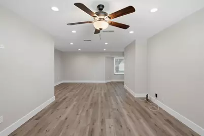 332 S Sealy Avenue, Justin, TX 76247 - Photo 14