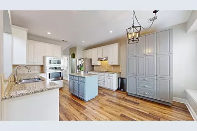 3200 Hilltop Court, Highland Village, TX 75077 - Photo 6