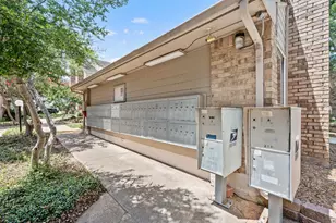 2320 Torrington Dr, Arlington, TX 76012 - Photo 20