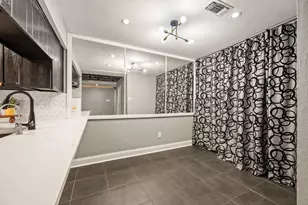 1100 Brighton Dr, Arlington, TX 76012 - Photo 6