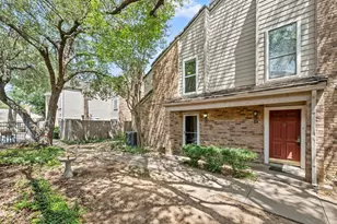 1100 Brighton Dr, Arlington, TX 76012 - Photo 2