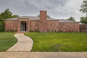 7211 Lavendale Cir, Dallas, TX 75230 - Photo 2