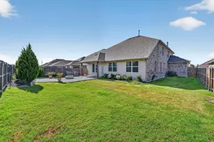 1909 Drover Creek Rd, Aubrey, TX 76227 - Photo 30