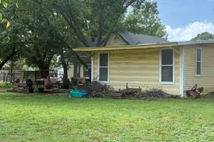 102 E 14th St, Joshua, TX 76058 - Photo 24