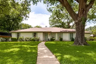 2221 Scarlet Ln, Grand Prairie, TX 75050 - Photo 1