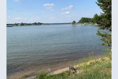 1011 Pawnee Trail, Granbury, TX 76048 - Photo 32