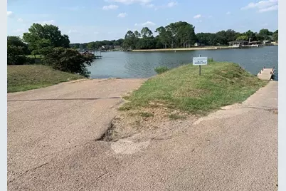 1011 Pawnee Trail, Granbury, TX 76048 - Photo 26