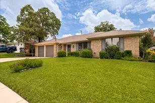 1620 Post Oak Dr, Bedford, TX 76021 - Photo 1