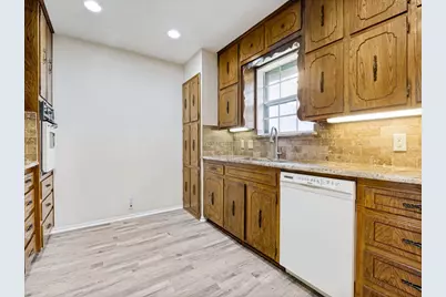 1620 Post Oak Drive, Bedford, TX 76021 - Photo 12