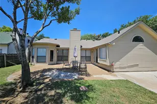 4735 Hollow Tree Dr, Arlington, TX 76018 - Photo 18