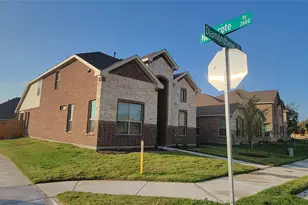 9901 Diamondhead Dr, Fort Worth, TX 76179 - Photo 2