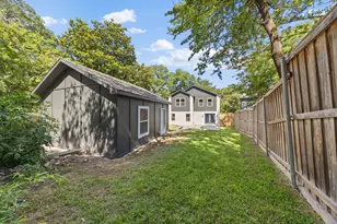 200 S Shore Dr, Dallas, TX 75216 - Photo 40