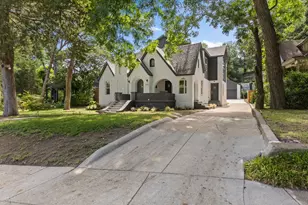 200 S Shore Dr, Dallas, TX 75216 - Photo 2