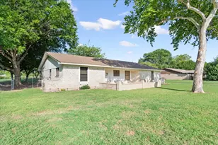 108 Towne W Dr, Lorena, TX 76655 - Photo 2