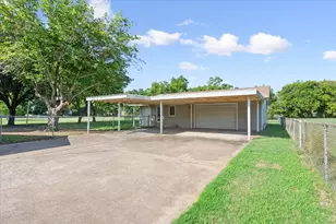 108 Towne W Dr, Lorena, TX 76655 - Photo 22