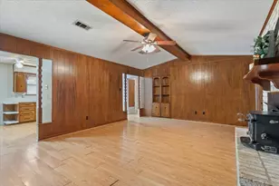 108 Towne W Dr, Lorena, TX 76655 - Photo 6