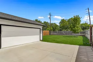 1108 Claude St, Dallas, TX 75203 - Photo 34