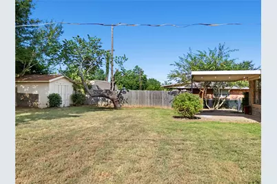 2703 Regal Drive, Denison, TX 75020 - Photo 4