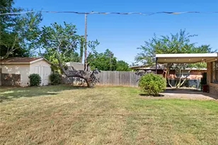 2703 Regal Dr, Denison, TX 75020 - Photo 4
