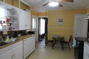 704 Wabash St, Marlin, TX 76661 - Photo 8