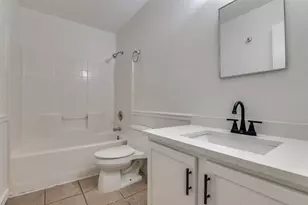 1122 Mazourka Dr, Arlington, TX 76001 - Photo 16