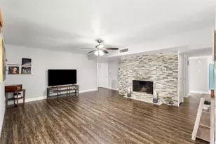 7334 Blue Sage Dr, Dallas, TX 75249 - Photo 10