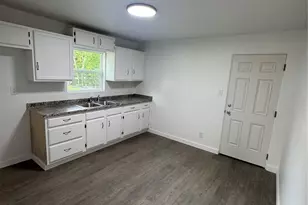 606 W Wolfe St, Grand Saline, TX 75140 - Photo 6