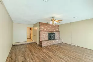 3029 Esters Ct, Irving, TX 75062 - Photo 2