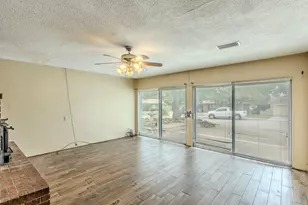 3029 Esters Ct, Irving, TX 75062 - Photo 10
