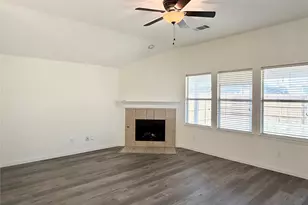211 Parakeet Dr, Little Elm, TX 75068 - Photo 2