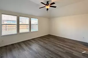 211 Parakeet Dr, Little Elm, TX 75068 - Photo 8