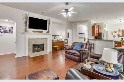 7023 Beacon Drive, Grand Prairie, TX 75054 - Photo 18