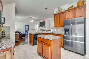 7023 Beacon Dr, Grand Prairie, TX 75054 - Photo 10