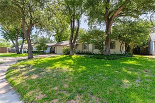 1206 Farnham Ct E, Irving, TX 75062 - Photo 2