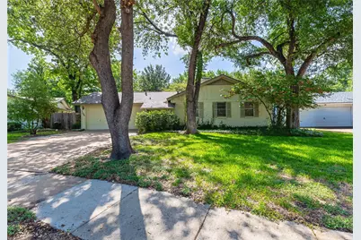 1206 Farnham Court E, Irving, TX 75062 - Photo 4
