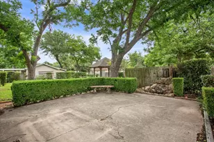 204 N Marable St, West, TX 76691 - Photo 32