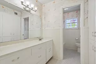 204 N Marable St, West, TX 76691 - Photo 26