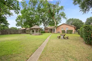 204 N Marable St, West, TX 76691 - Photo 36