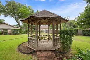 204 N Marable St, West, TX 76691 - Photo 2